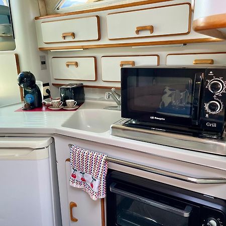 Yacht Hotel Barcelona Sant Adria de Besos Ngoại thất bức ảnh