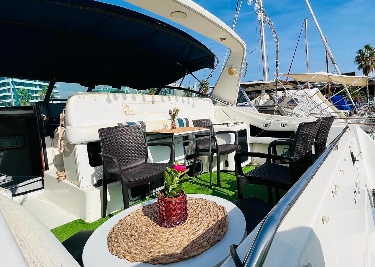 Yacht Hotel Barcelona Sant Adria de Besos Ngoại thất bức ảnh