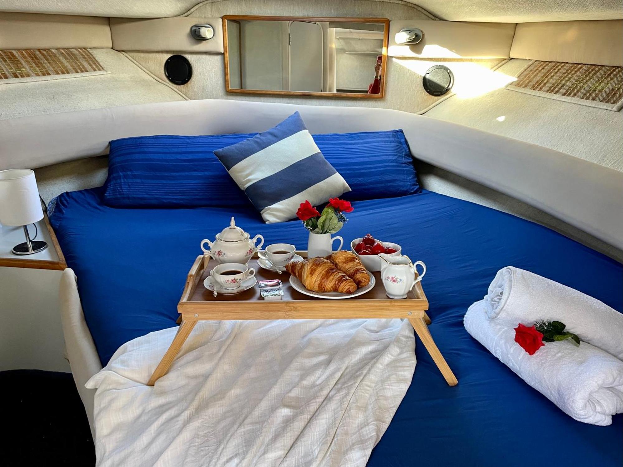 Yacht Hotel Barcelona Sant Adria de Besos Ngoại thất bức ảnh